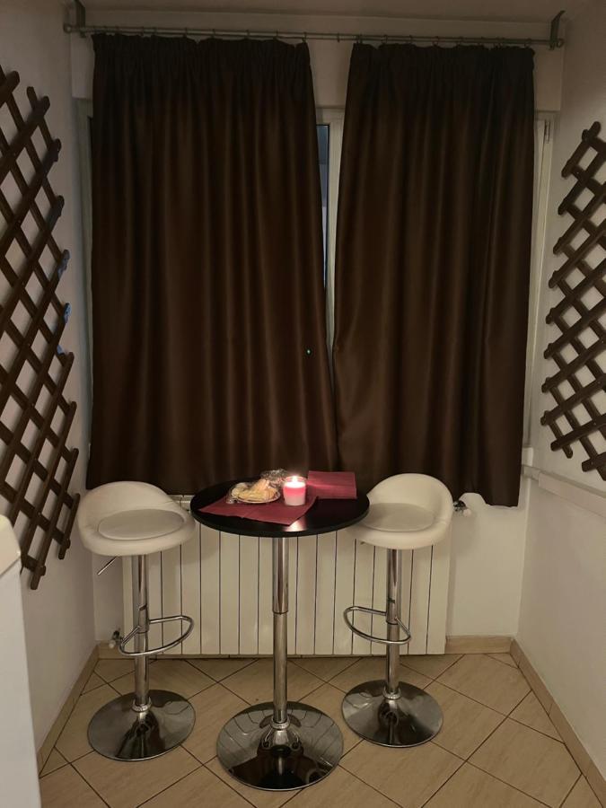 Studiolut_1 Apartment Bukares Bagian luar foto